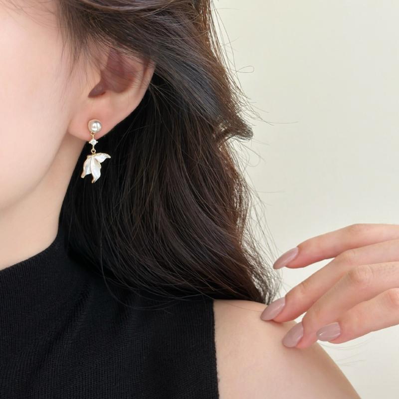 Amethyst - イヤリング 女性用 秋冬 フープ 真珠 フィッシュテール タッセル 軽量 高級感 耳飾り かわいい アクセサリー ファッション シルバー系 ゴールド系 普段使い