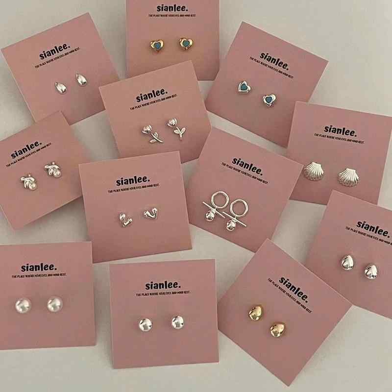 ピアス 女性用 蝶結び 真珠 銀製 小型 スタッドタイプ シンプル デザイン 質感 気質 耳飾り イヤリング トレンド ファッション 日常使い 軽量 繊細 形状 シルバー アクセサリー