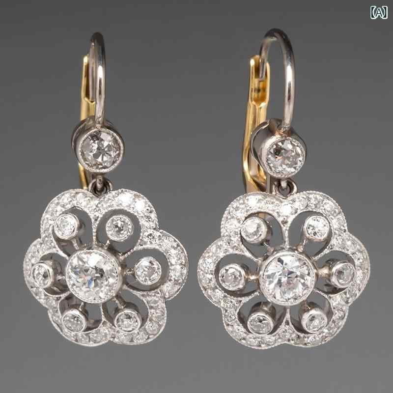 リバーパディのピアス イヤリング 女性用 ファッション ジルコニア 装飾 二色 空洞 花柄 ドロップ型 揺れる かわいい 軽量 アクセサリー 日常使い 華やか｜アングル2