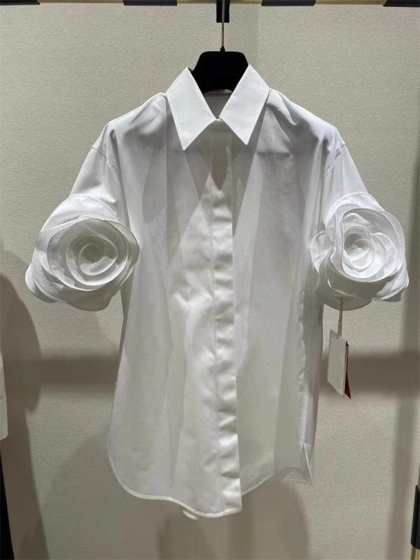 レディース 短袖 ブラウス シャツ トップス 立体 花柄 花 モチーフ 別注 かわいい 百搭 甘め 女性用 綿 素材 通勤 普段使い 軽量 春夏 ブラック ピンク アイボリー ベージュ