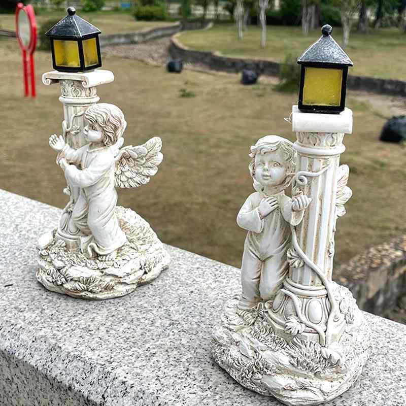 ガーデンオブジェ レディース 庭 太陽 天使 ローマ柱 置物 ガーデニング用品 太陽能照明 庭園飾り ソーラーライト 夜間自動点灯 レジン製 おしゃれ かわいい 玄関ポーチ テラス インテリア 飾り物 屋外 雑貨 エクステリア 癒し系 オブジェ 彫刻 庭 riverpaddy-11679729 リバーパディ パッケージ画像