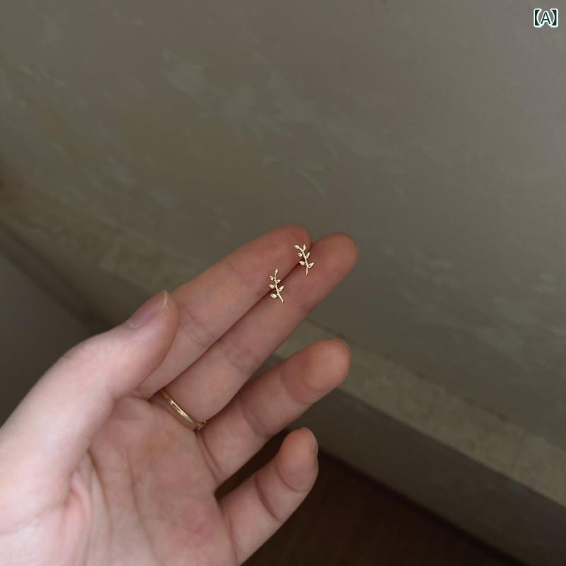 ピアス イヤリング シルバー 樹葉 女性用 ミニマム シンプル 百搭 枝 極簡 小巧 耳飾り 葉モチーフ 軽量 日常使い シルバー925 洗練 ナチュラル アクセサリー(4.0)