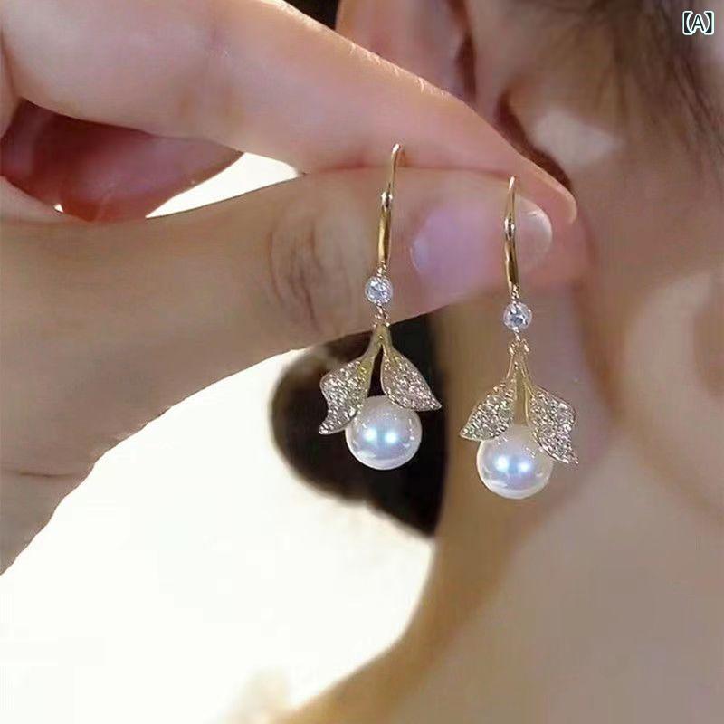 ピアス イヤリング 女性用 韓国 葉っぱ モチーフ パール 装飾 ジルコニア アクセサ...