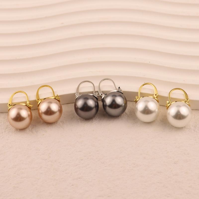 イヤリング 女性用 真珠 耳飾り シンプル 幾何学 高級感 軽量 軽奢 百搭 日常使い アクセサリー シルバー加工 スタイリッシュ