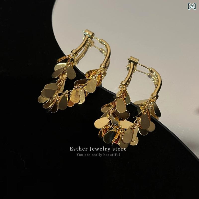 Opal - イヤリング 女性用 流蘇 デザイン 軽量 長め キラキラ 耳飾り 気質 ファッション アクセサリー 華やか 揺れる ゴールド シルバー シンプル 普段使い 通勤用 華奢 軽い