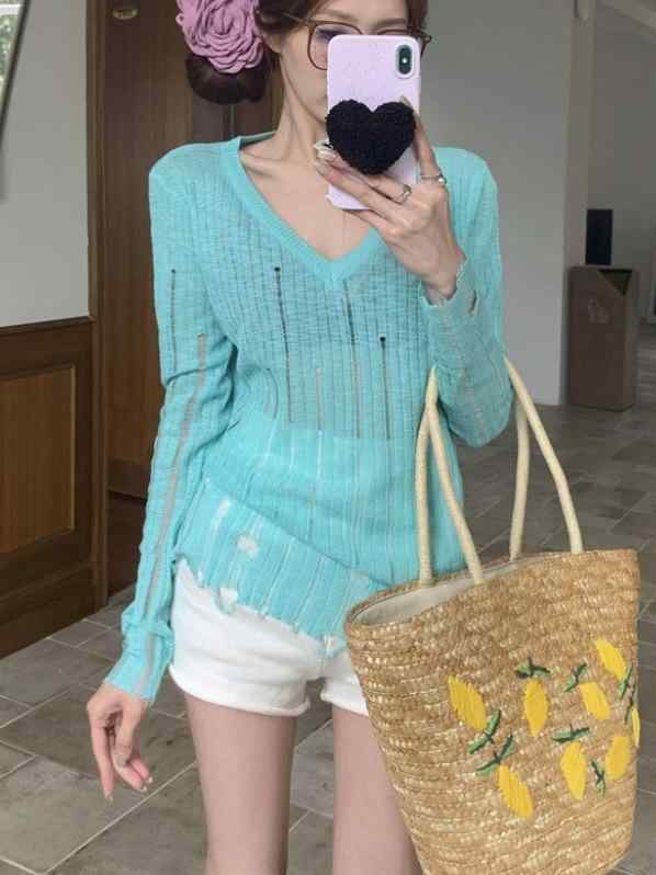 乐天商城 - ニット トップス 女性用 春 ブルー Vネック 長袖 破れ 韓国 シック 個性的 毛糸 修身 ロング丈 軽量 伸縮性 吸湿速乾 普段使い カジュアル スタイル ブラック グレー ピンク系 アイボリー
