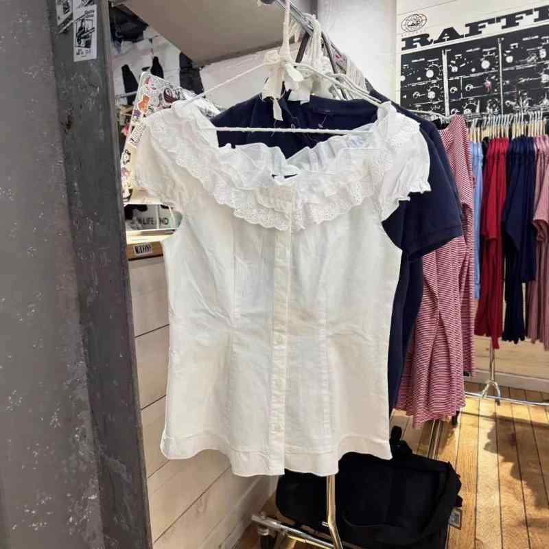 Other - ブラウス レディース 夏季 接触冷感 素材 花柄 レース フリル デザイン ラウンドネック ウエスト シェイプ ワンショルダー 短袖 トップス 泡袖 シャツ インナー 普段使い 軽量 通勤 かわいい ピュアホワイト コットン 混 吸湿速乾 春夏 ビッグシ