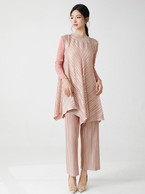 乐天商城 - 女性用 春夏 トップス セット 高級感 ゆったり 長袖 ブラウス ストレートパンツ プリーツ ツーピース 綿素材 吸湿速乾 切り替えデザイン ゆったりシルエット 通勤 普段使い 軽量 ブラック ベージュ