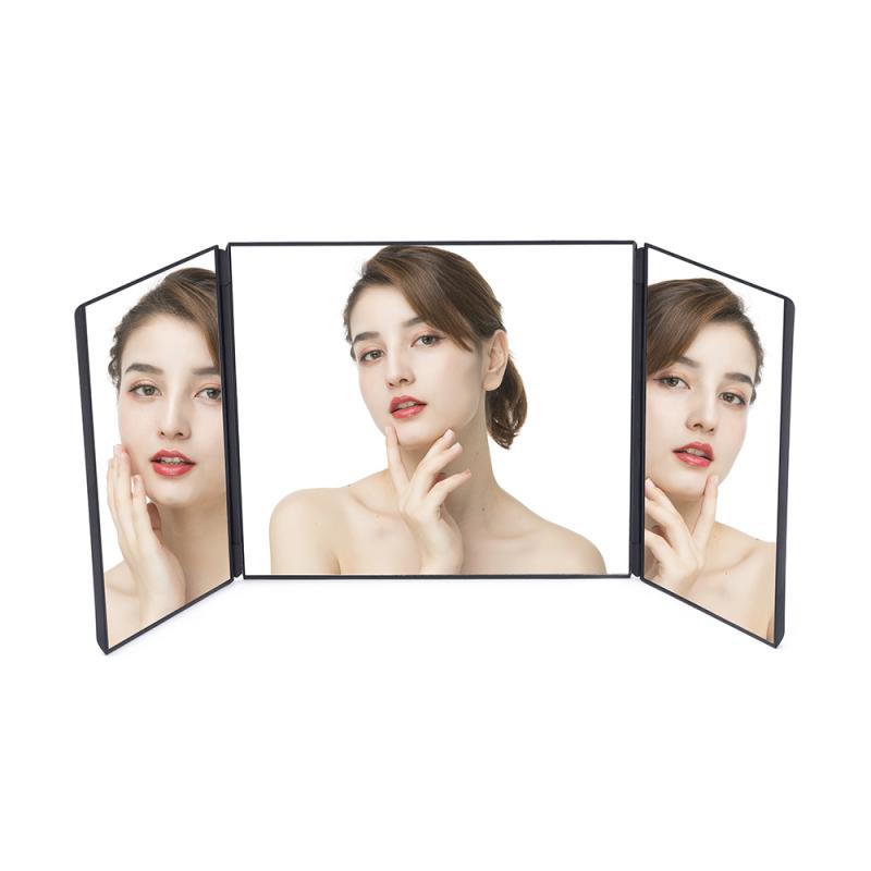 Triple Mirrors - 車用 三つ折り 折りたたみ 化粧鏡 車載 遮光板 メイクアップミラー 車内 装飾 美容 コンパクト 軽量 持ち運び便利 メイク直し ドレッサー 折り畳み式 調整可能 クリア ビューティー アクセサリー