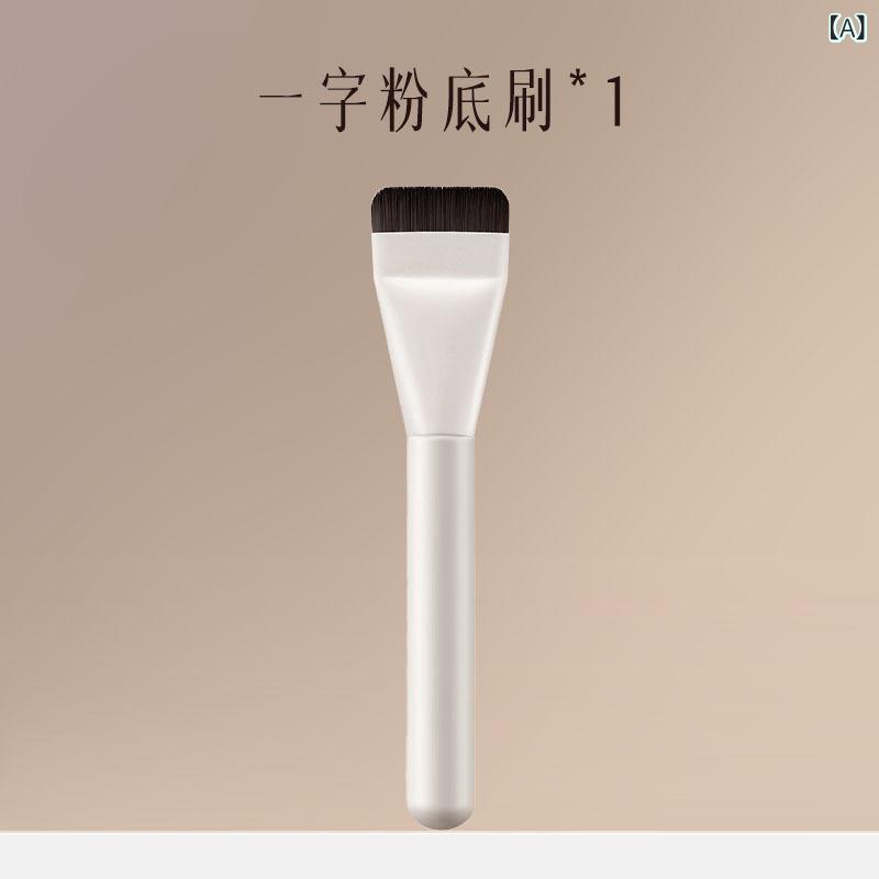 Other - メイクブラシ 粉底ブラシ フラットヘッド ソフト毛 ファンデーション メイクアップツール 自然仕上がり 軽量 合成毛 メイク初心者向け 日常メイク ベースメイク ブラシセット