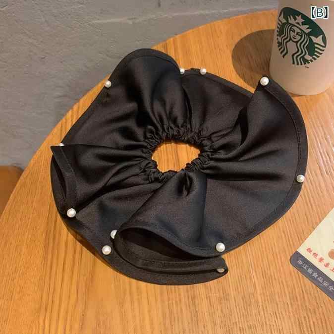 リバーパディのヘアアクセサリー かわいい 大きめ プリーツ レイヤード ヘアゴム 大きめ 腸型 ヘアリング 高級感 ブラック ホワイト ヘアバンド ヘアフラワー ヘアリボン ヘアクリップ シンプル ヘアアクセ ヘアゴム ヘアアレンジ 普段使い 伸縮性 軽量 綿素材 秋｜アングル3