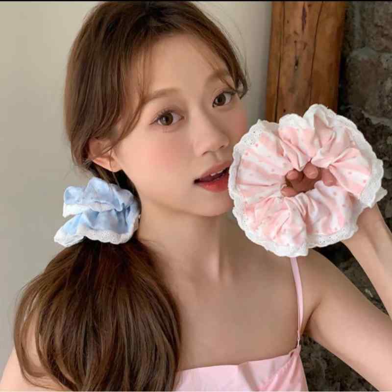 ヘアアクセサリー かわいい 韓国 大型 ヘアゴム ヘアバンド バレエスタイル ドット柄 レース 花柄 大きめ 腸結び 普段使い 柔らかい素材 春夏 ピンク系 ベージュ ヘアアレンジ 簡単装着 軽量 伸縮性
