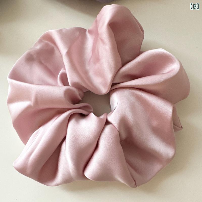 リバーパディのヘアゴム 丸型 ヘアアクセサリー 大きめ サイズ 弾力性 高伸縮 髪保護 ポニーテール まとめ髪 普段使い シンプル 色 つややか 素材 滑らか 仕上がり 女性用｜アングル3
