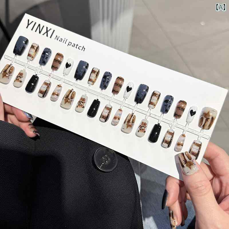 Nail - ネイルチップ かわいい カード スタイル テディベア プリント ファッション アクセサリー 軽量 デザイン 指先 装飾 アイテム トレンド ネイルアート セット 日常使い 女性用
