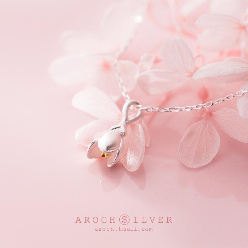 Heart - ネックレス 女性用 韓国 フレッシュ かわいい 少女向け 木蘭花 ショート 気品 鎖骨チェーン 花モチーフ シルバー アクセサリー 日常使い 軽量 シンプル デザイン