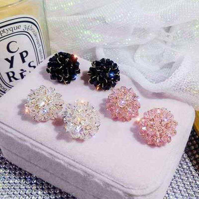樂天商城 - ピアス イヤリング 韓国 気質 百搭 水晶 花 シンプル ファッション シルバー 925 メッキ 軽量 華奢 ロング チェーン 女性用 普段使い アクセサリー