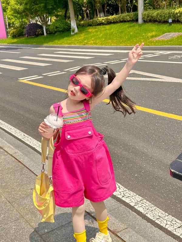 女の子 キッズ ズボン 夏服 背広 ストラップパンツ 韓国 伸縮腰 スリム ファッショ...