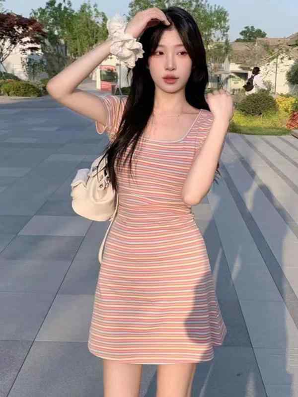 Skirts - ワンピース レディース 春夏 ドーパミンカラーリング 虹色 ストライプ トップス かわいい 女性用 女性向け 収腰 スリムフィット 包臀 ショートスカート 軽量 通勤用 普段使い 伸縮性 吸湿速乾 接触冷感 ピンク系 カラフル ビッグシルエット Vネック
