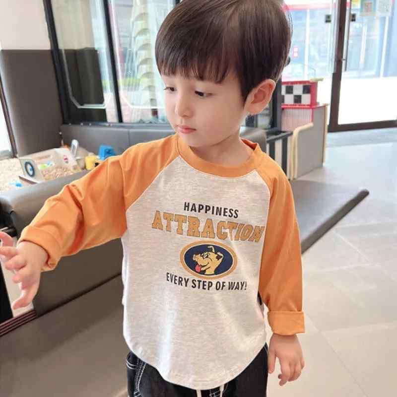 Rakuten - 男の子 長袖 Tシャツ トップス 綿 薄手 肩入れ 秋 長袖 カジュアル 子供服 ベビー 秋冬 伸縮性 柔らかい 普段使い 部屋着 通学