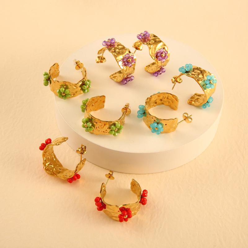 Rubellite - イヤリング 女性用 18Kステンレス オリジナルデザイン 個性派 小花モチーフ シンプル ファッション 気質 花柄 耳飾り かわいい 軽量 普段使い シルバー系