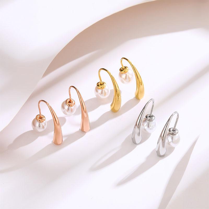 ピアス 女性用 韓国 シンプル ドロップ パール チタンスチール ピアス イヤリング 復古 ファッション 高級感 軽量 ネットレッド アクセサリー かわいい 洗練 個性的 日常使い シルバー ゴールド イヤーカフ スタッド ドロップ型 華奢 モダン ジ