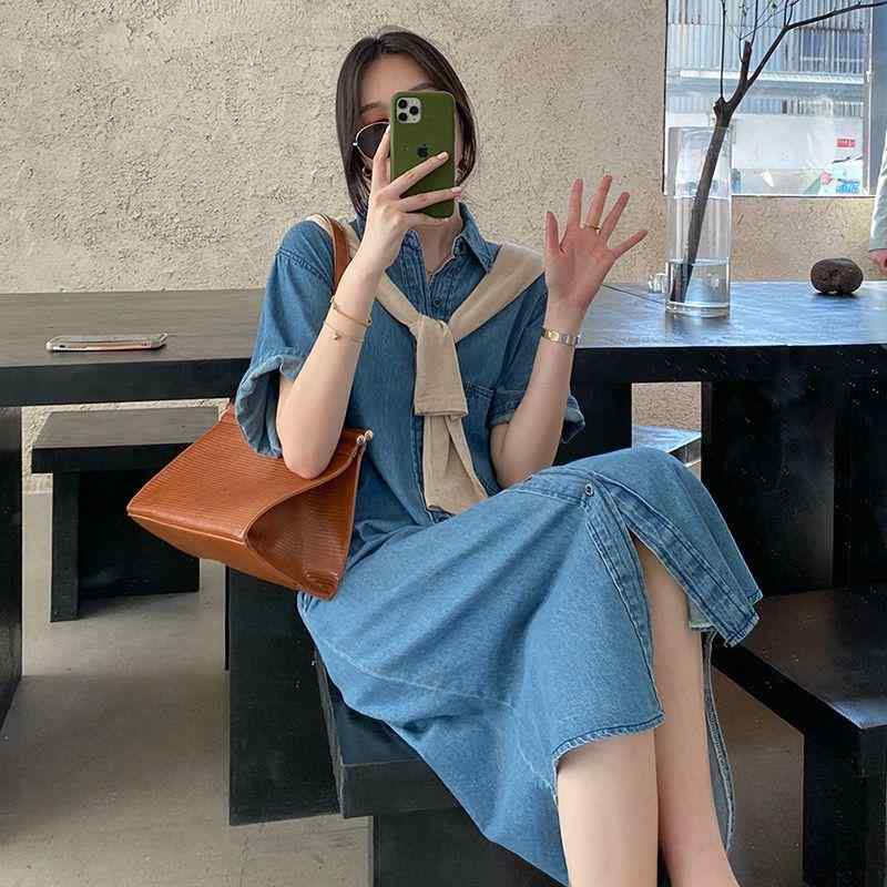 Rakuten - コットン デニム ワンピース レディース 春夏 韓国 復古 港 フレアカラー ゆったり 着痩せ 中長丈 半袖 膝丈 軽量 伸縮性 吸湿速乾 ブラック ブルー カジュアル 普段使い アウトドア ビッグシルエット