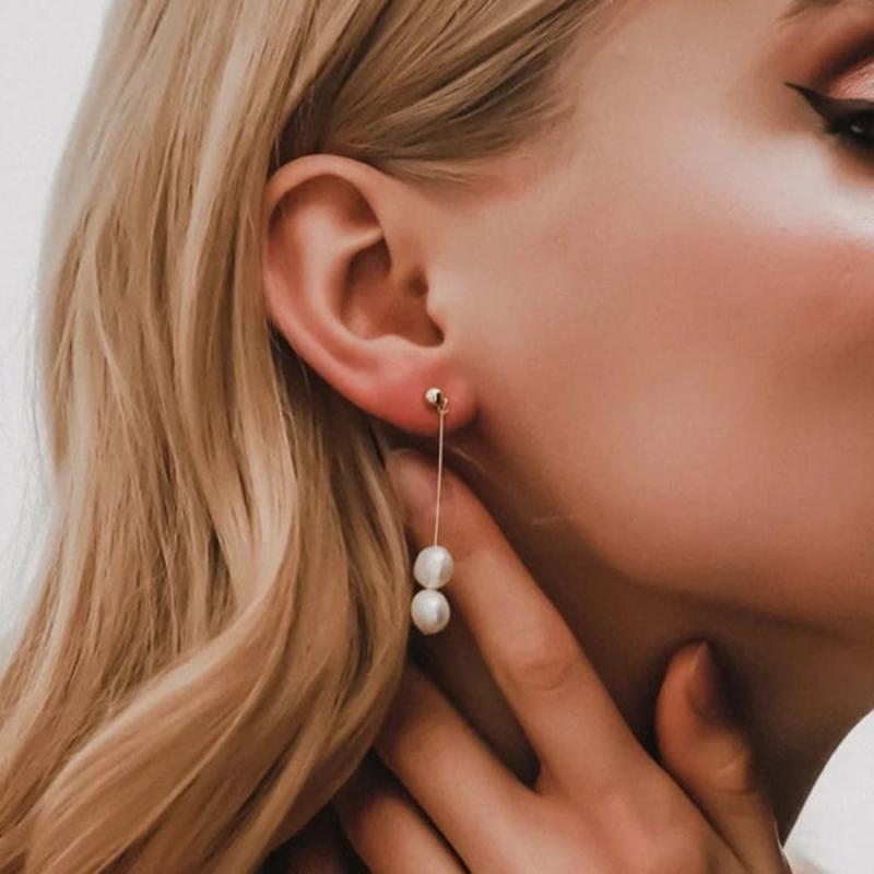 薄荷 - ピアス イヤリング 女性用 シンプル チェーン デザイン パール 気質 ファッション 軽量 高級感 気品 優雅 シルバーアクセサリー 華奢 デイリーアクセサリー 華やか 繊細 アクセント ジュエリー イヤーカフ ドロップ型 光沢 洗練