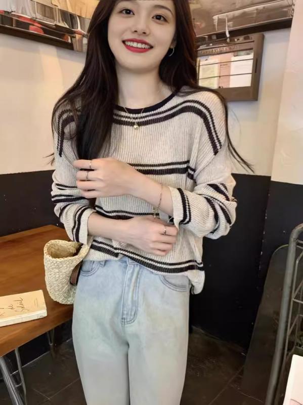 樂天商城 - レディース 春夏 長袖 防晒 トップス 慵懒 Tシャツ 時髦 条紋 ニットセーター 薄手 軽量 吸湿速乾 接触冷感 綿混 ストライプ柄 丸首 カジュアル 普段使い ゆったりシルエット ブラック ホワイト グレー系