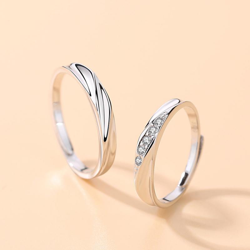 Rings - 指輪 ペアリング モビウスリング 恋人用 カップル用 軽量 高級感 ラインストーン デザイン ロマンチック アクセサリー ジュエリー シルバー調 日常使い ギフト プレゼント ラブアイテム