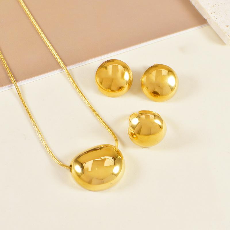 Cross - イヤリング ネックレス リング セット シンプル デザイン 丸い形状 3点 ヨーロッパ スタイル 汎用性 ステンレス アクセサリー 開口部 調整可能 日常使い 軽量 耐久性 シルバー メタル モダン ファッション