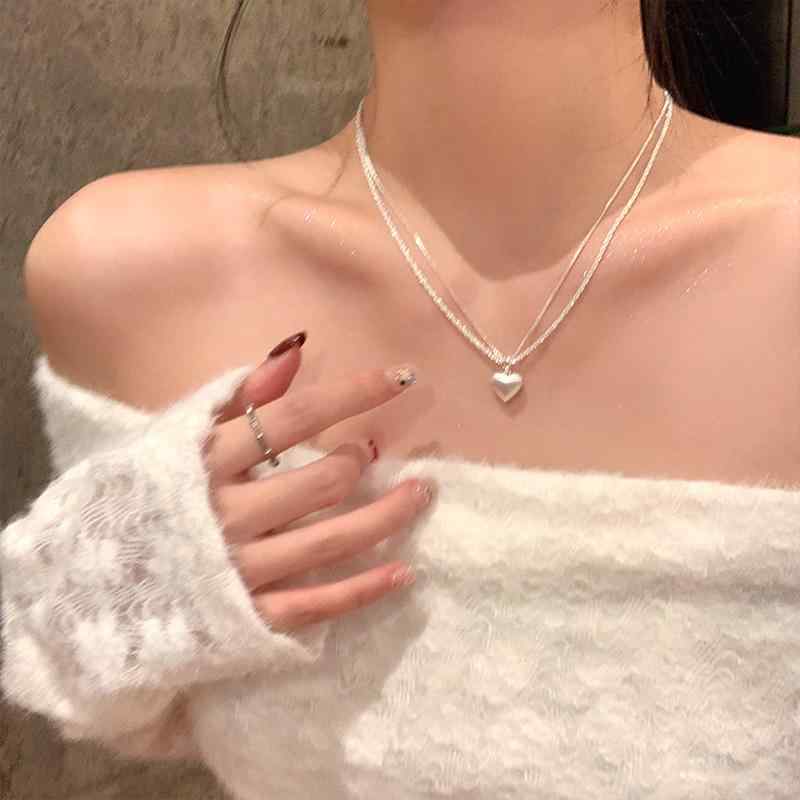 Rhinestone - ネックレス 女性用 レイヤード ワイヤー加工 ハート ペンダント ファッション デザイン インスピレーション スタイル 個性 気質 甘い 鎖骨チェーン 華奢 レイヤード シルバー アクセサリー デイリー コーデ 軽量 シンプル