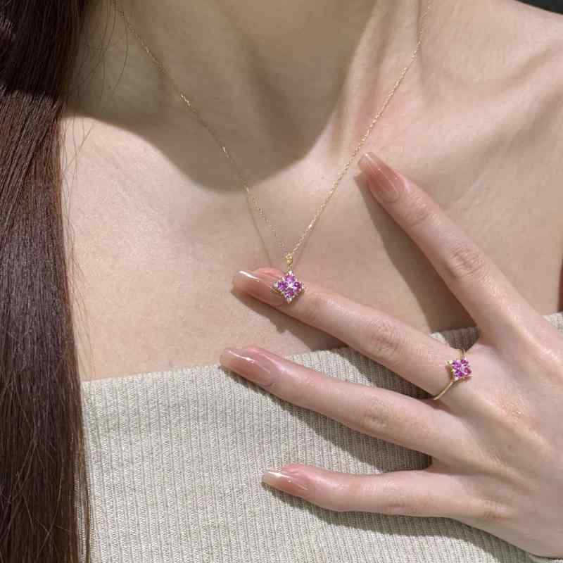 Red Coral - ネックレス 女性用 S925純銀 復古 千金 高級感 カラフル宝石 四つ葉 花 ペンダント かわいい 軽量 鎖骨チェーン シルバー アクセサリー 普段使い 華奢 デザイン