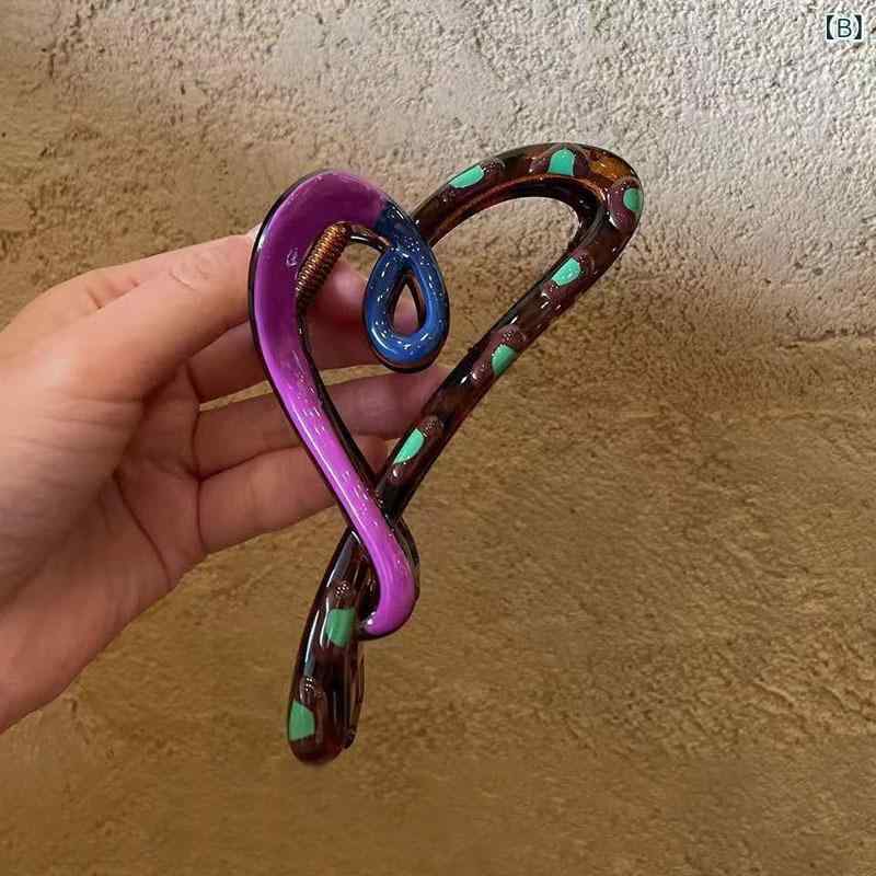 リバーパディのヘアアクセサリー 女性用 かわいい ハート 切り替え ドロップオイル プラスチック ヘアクリップ ピン クラバット ディスクアップ ヘアスタイル バックヘッド シャーククリップ ヘッドドレス ビビッドカラー 軽量 スタイリッシュ ヘアアレンジ 日常使い｜アングル3