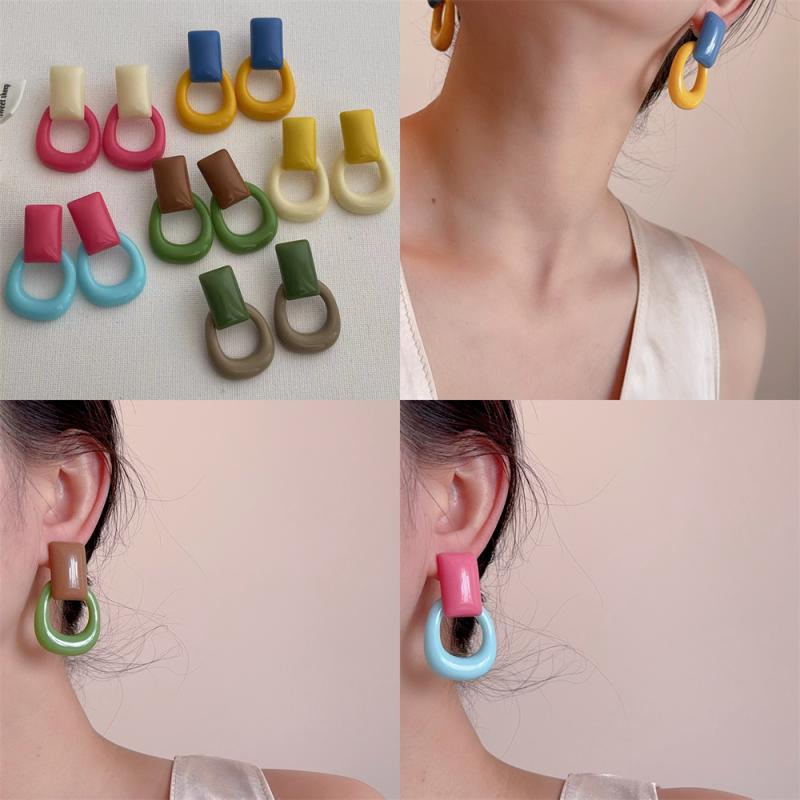 イヤリング 女性用 韓国 インスピレーション 復古 気質 シンプル コントラスト デザイン アクリル 樹脂 素材 925シルバー 針 タイプ 誇張 スタイル 耳飾り かわいい 軽量 普段使い 春夏 秋冬 通年