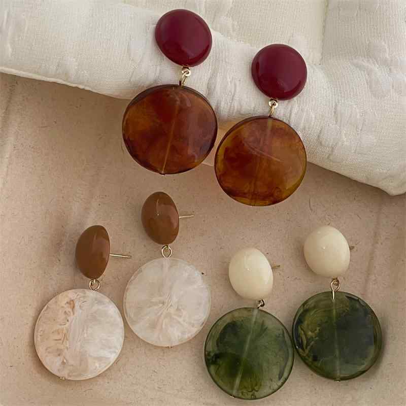 Tourmaline - イヤリング 女性用 復古 ツイストカラー 樹脂素材 軽量 ハイエンド 高級感 優雅 ファッション 通勤 コーディネート アクセサリー 耳飾り