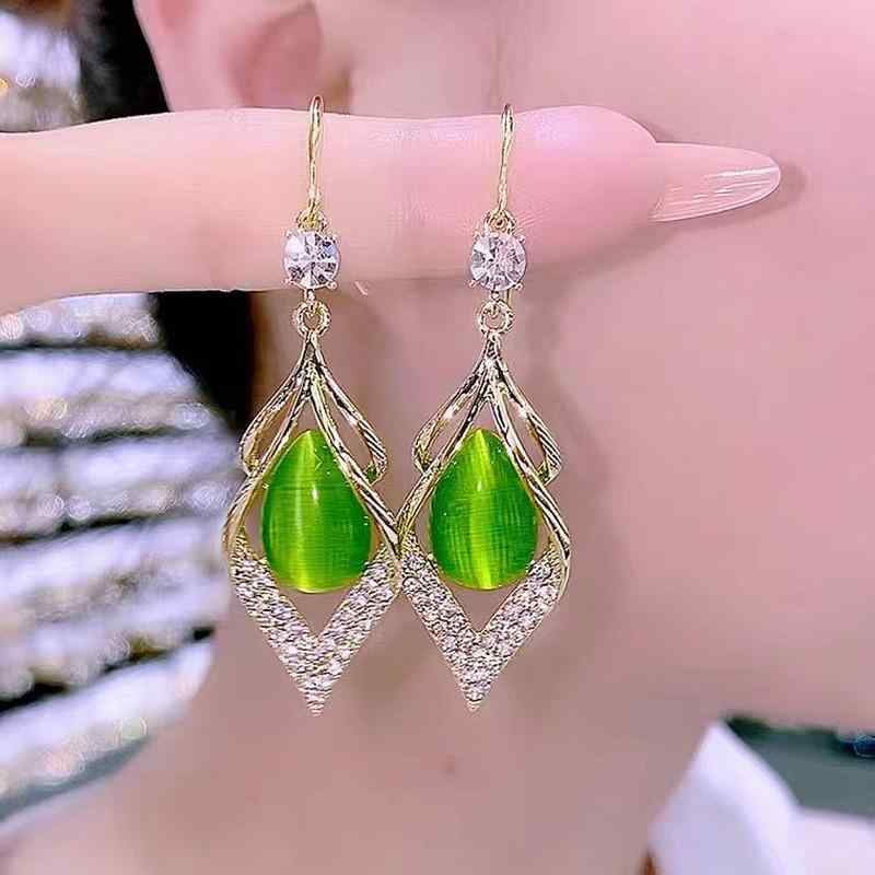 Opal - イヤリング 女性用 猫眼石 ジルコニア 幾何学 菱形 耳飾り 百搭 イヤーピアス シンプル スタイリッシュ ゴールド加工 シルバー加工 ドロップ型 華奢デザイン 普段使い デート ギフト アクセサリー ジュエリー ファッション小物