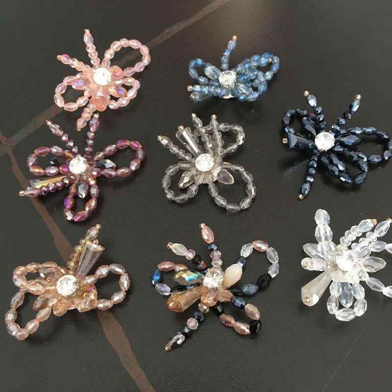Rakuten - イヤリング 花モチーフ ハンドメイド ビーズ刺繍 布貼り 花芯 クリスタルガラス ビーズ 手編み アクセサリー 繊細デザイン 華やか 普段使い ギフト向け