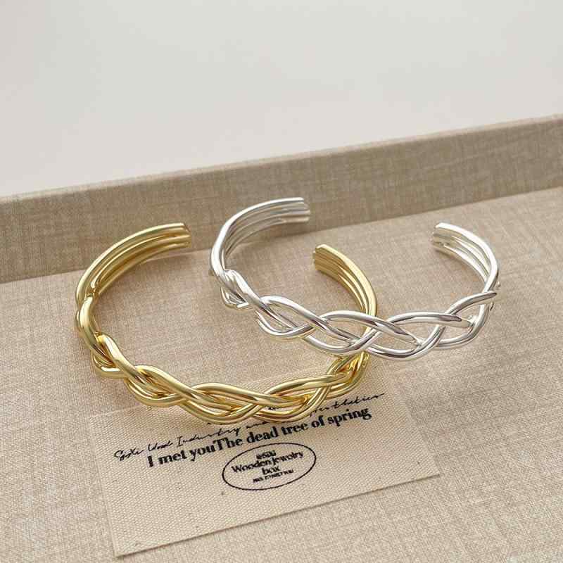 Other - メンズ 手首アクセサリー 金属 ブレスレット 編み込みデザイン 手編み 軽量 高級感 開口部 調整可能 普段使い シルバー系 ユニセックス