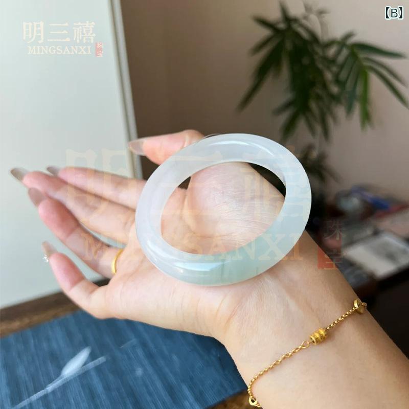 ブレスレット 女性用 翠色 玉 手首用 8mm幅 古デザイン 緑色 天然石 軽量 普段使い アクセサリー ファッション シンプル 洗練 カジュアル 2