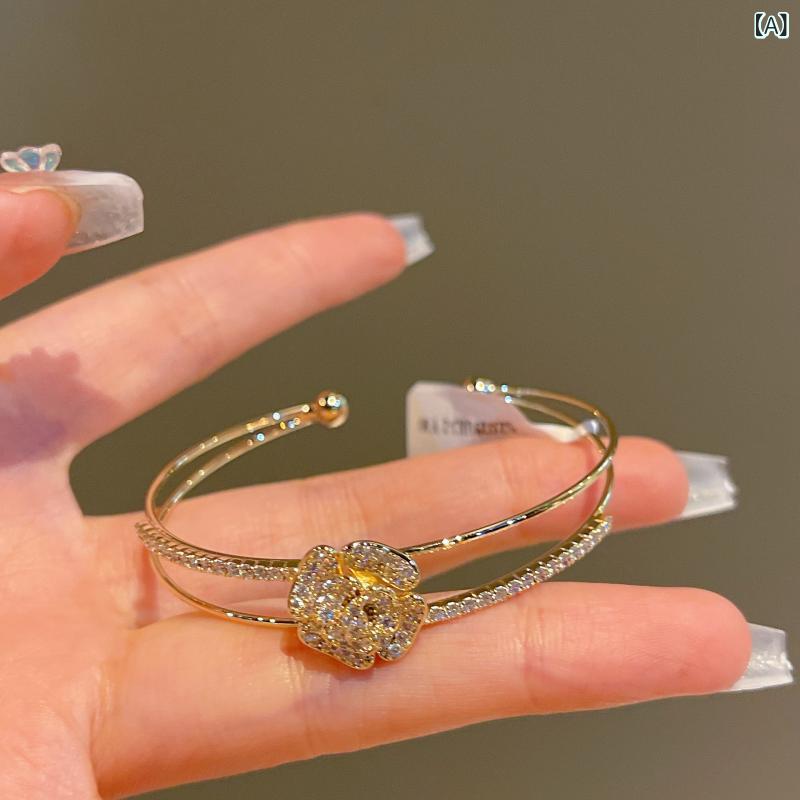 Other - ブレスレット 女性用 花柄 ジルコニア 輝く オープン 調整可能 かわいい アクセサリー 手首用 華奢 デザイン シンプル 普段使い シルバー アクセント ラブリー ジュエリー