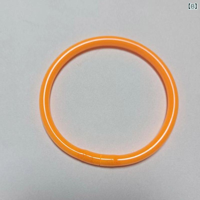 リバーパディのアクセサリー 女性用 手首 輝く シリコン ブレスレット 手環 ゴールド系 ファッション キラキラ 伸縮性 軽量 カジュアル 普段使い アクティブ｜アングル3