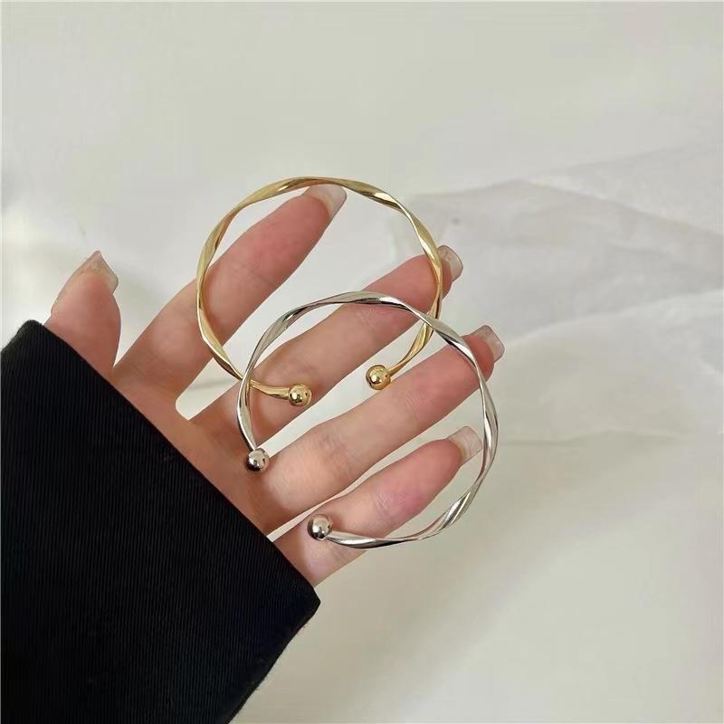 Women's Wrist Accessory: Twisted Design, Simple Fashion Bracelet/Bangle, High-Quality, Cute, Modern, Everyday Wear, Metal, Lightweight, Slim, Silver/Gold Tone