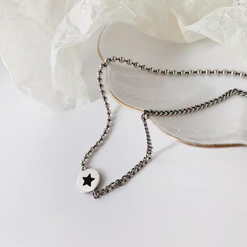 五芒星 ネックレス メンズ チタン ステンレス 円形 プレート シンプル スタイリッシュ ユニセックス アクセサリー シルバー コイン 普段使い 軽量 耐久性