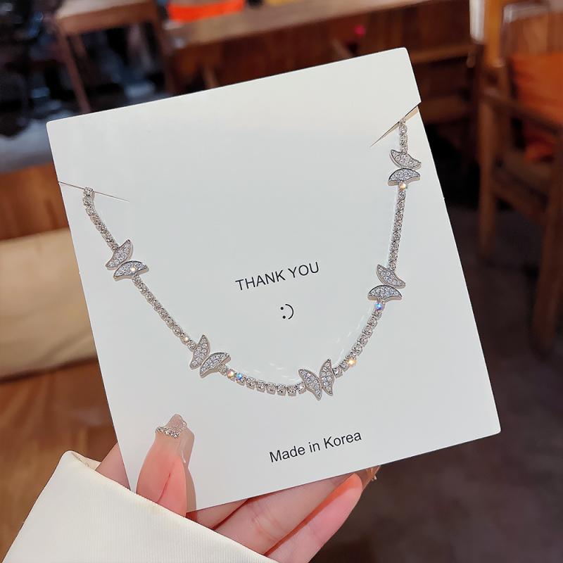Paraiba - ネックレス 女性用 軽量 気質 軽奢 高級感 小众 インスピレーション スタイル 鎖骨チェーン 蝶モチーフ かわいい クール フルジルコニア アクセサリー 普段使い 華奢 デザイン シルバー調 細身 レイヤード