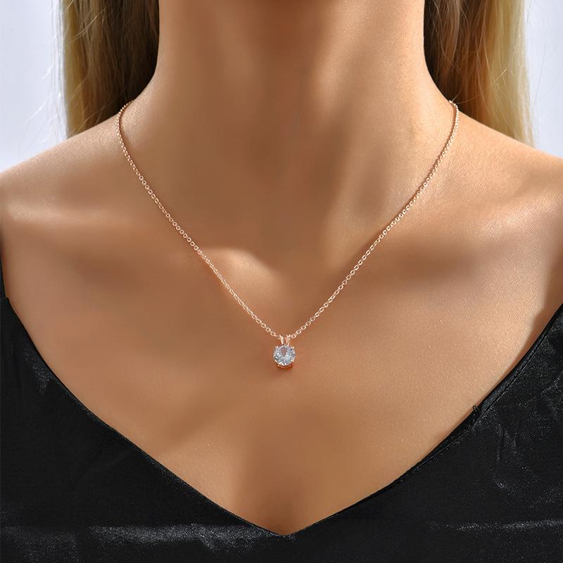ネックレス 女性用 韓国 シンプル 丸型 ジルコニア ペンダント アクセサリー かわいい 軽量 高級感 日常使い シルバー ゴールド 秋冬 通勤 デート