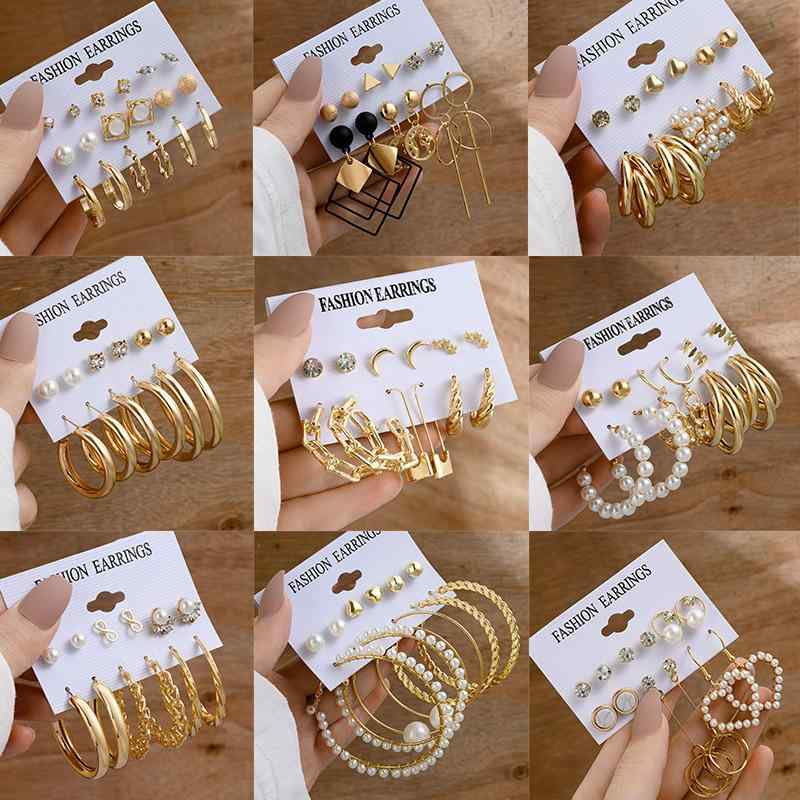 ピアス イヤリングセット 女性用 復古 ゴールド ジオメトリック ファッション 珍珠 丸型 耳輪 耳飾り アクセサリー ジュエリー ゴールドアクセント 軽量 普段使い 華やか シンプル
