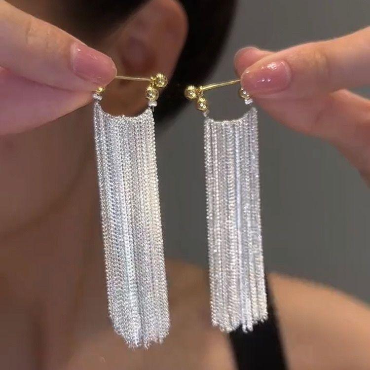 イヤリング 女性用 銀河 瀑布 流蘇 デザイン 軽量 華奢 気質 ファッション アクセ...