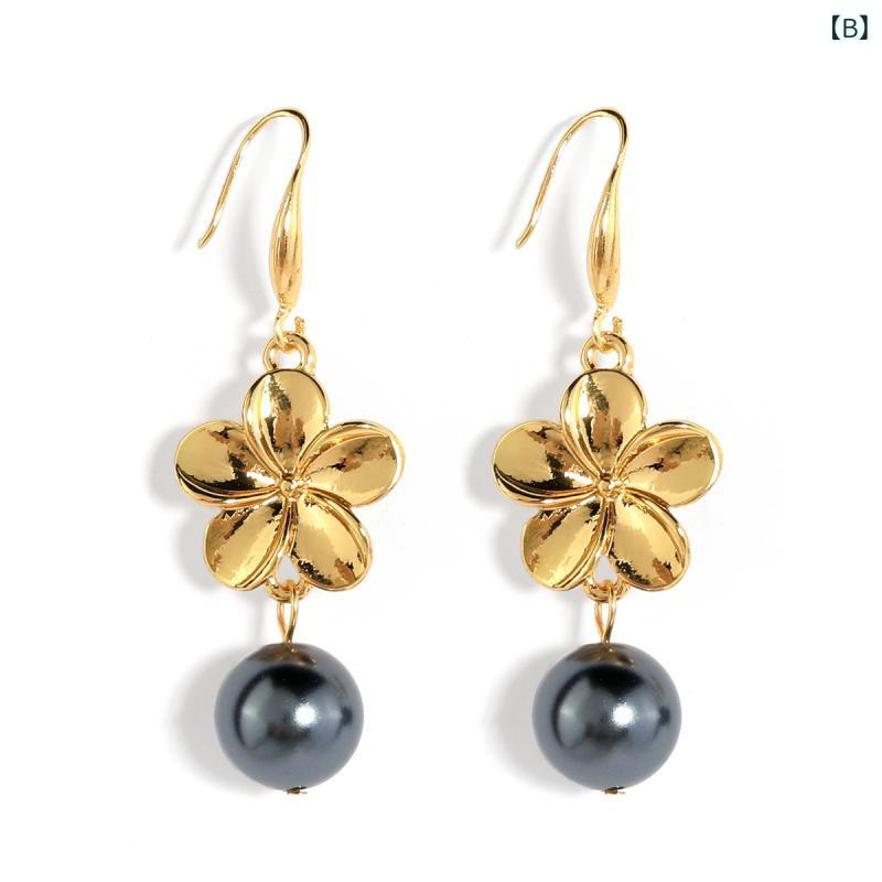リバーパディのネックレス ピアス イヤリング セット ハワイアン フラワー シェル パール 女性用 欧米 ハイセンス アクセサリー キット 華やか ビーチスタイル 夏 サマー ジュエリー かわいい 軽量 普段使い｜アングル3