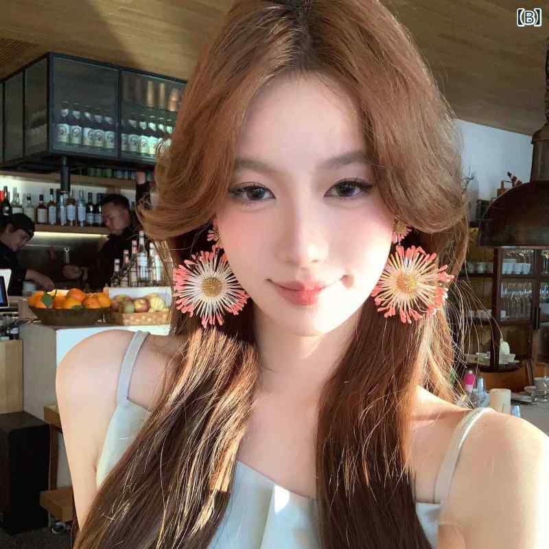 フラワーモチーフ ピアス イヤリング 女性用 夏 ビッグシルエット 海辺 旅行 アク...