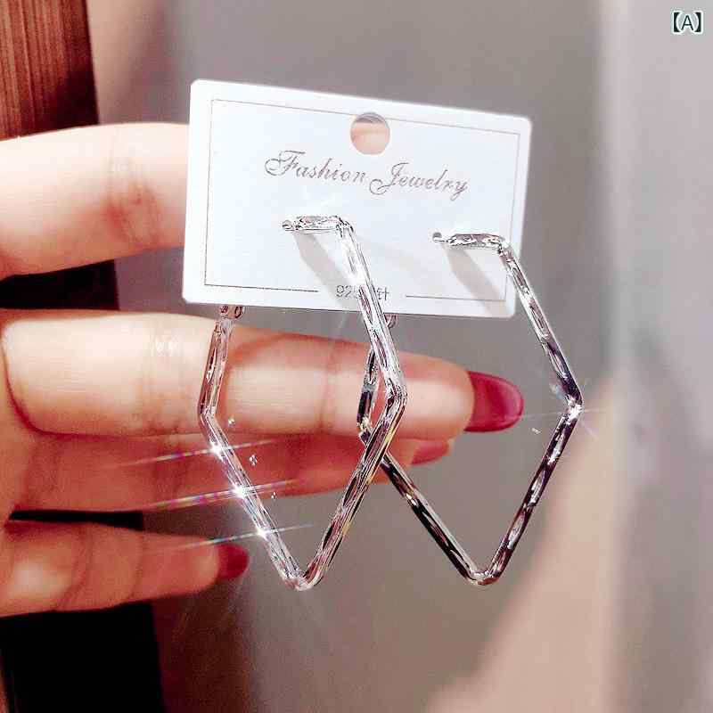 リバーパディのピアス イヤリング 女性用 韓国 ファッション 個性 型 耳飾り 925シルバー 針 リング かわいい 普段使い 軽量 シンプル シルバー カラー｜アングル2